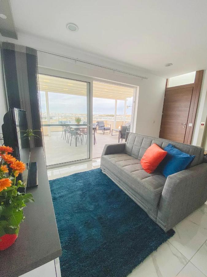 Ferienwohnung The Blue Mill Penthouse With Beautiful Views Naxxar Exterior foto