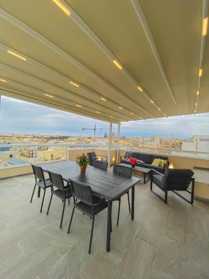 Ferienwohnung The Blue Mill Penthouse With Beautiful Views Naxxar Exterior foto