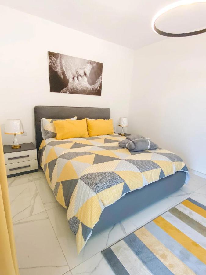 Ferienwohnung The Blue Mill Penthouse With Beautiful Views Naxxar Exterior foto